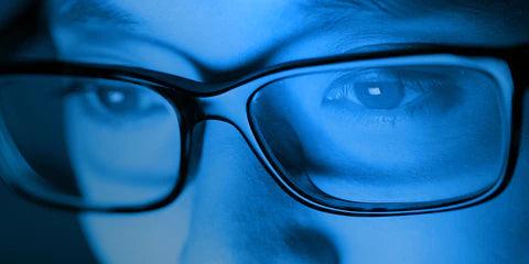 Tips to relieve digital eyestrain caused by digital device use - Glasses Outlet